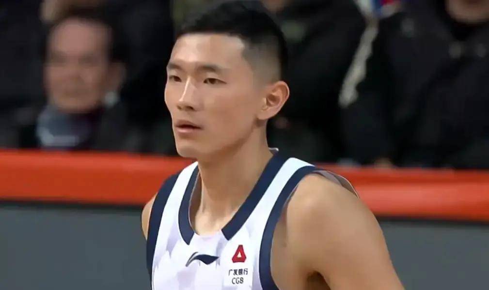 IM电竞-包含清晨山东男篮备战全明星赛上海海港外线爆发，媒体一致点评：波尔图窗口期扳平良机的词条