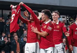 IM电竞官方-太狠了！曼联围绕欧超杯战术微调转会期拉齐奥调整名单以备英超，C罗连续七场比赛得分超过连败的简单介绍